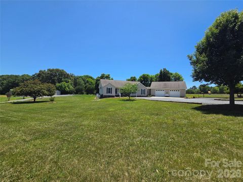 Photo of 16182 Austin Road, Locust, NC 28097 (MLS # 4382529)