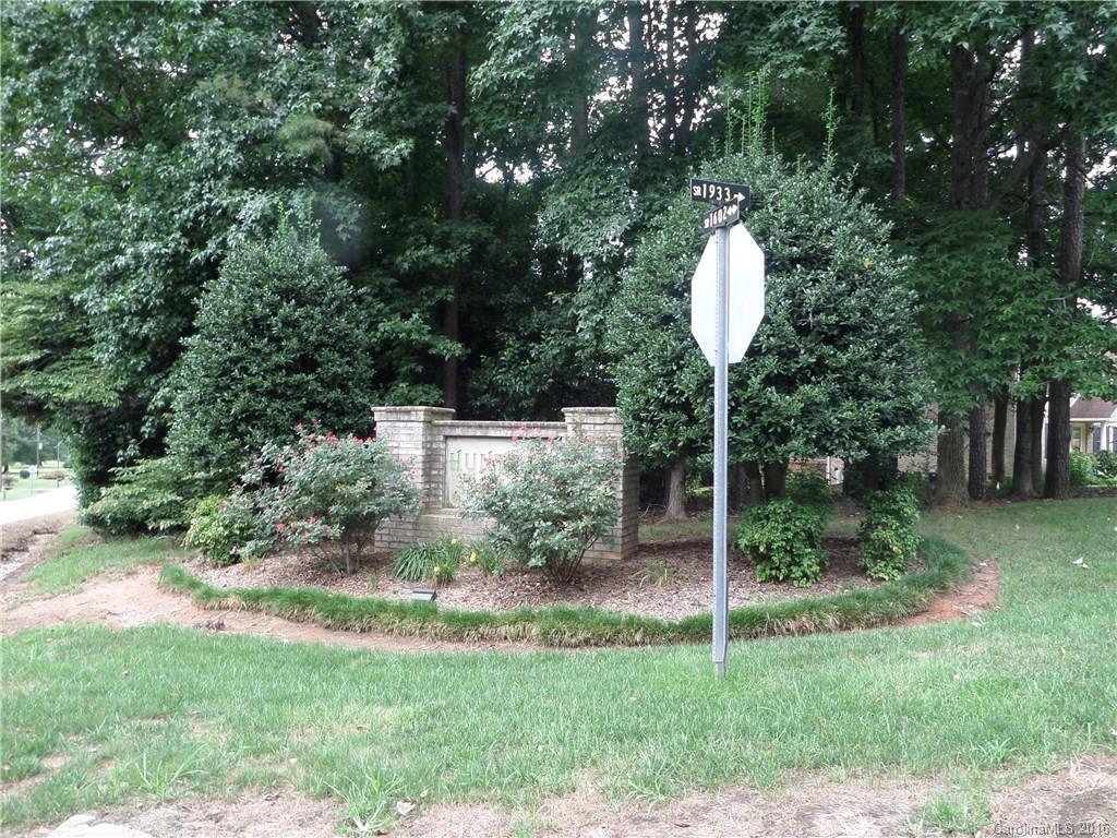 Hunters Trace - Land