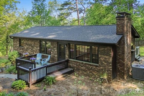 Photo of 38 Nixon Terrace, Asheville, NC 28805 (MLS # 4385121)