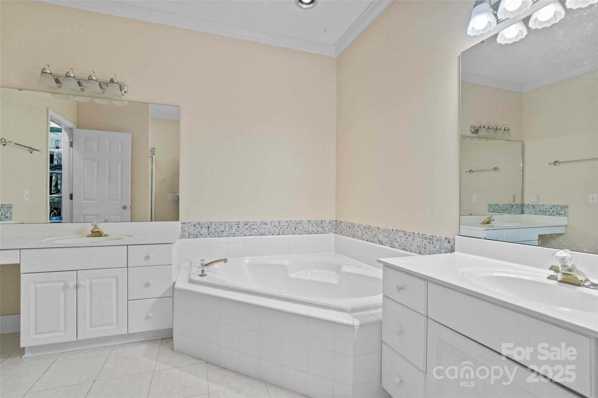 Miller Pond - Residential