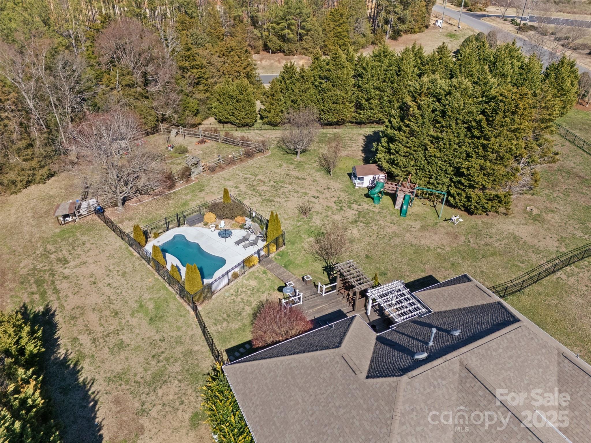 Miller Pond - Residential