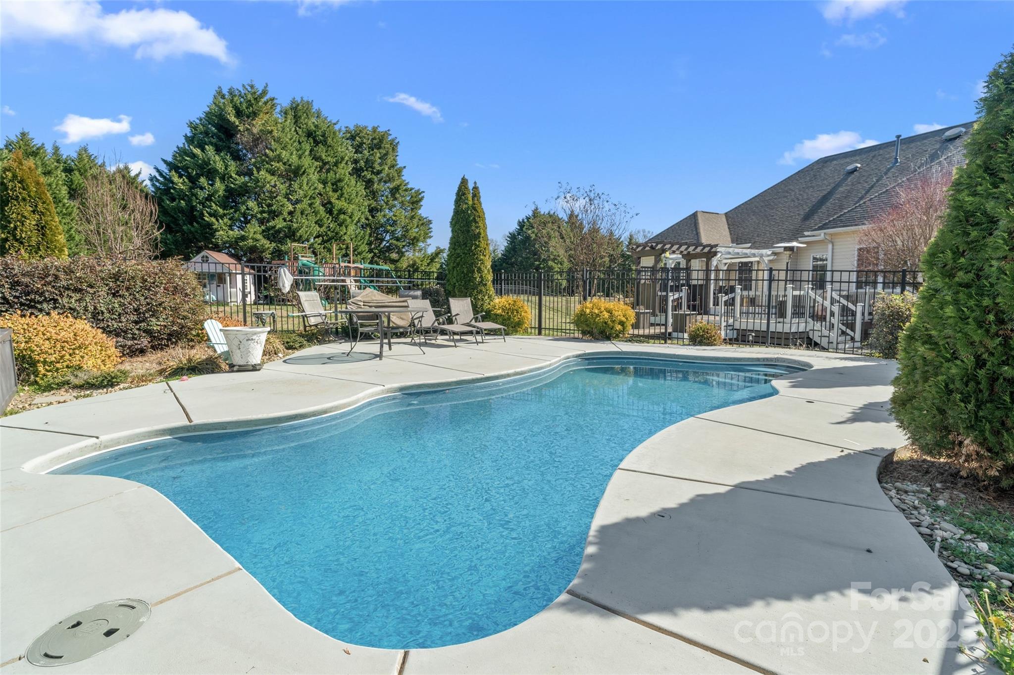 Miller Pond - Residential