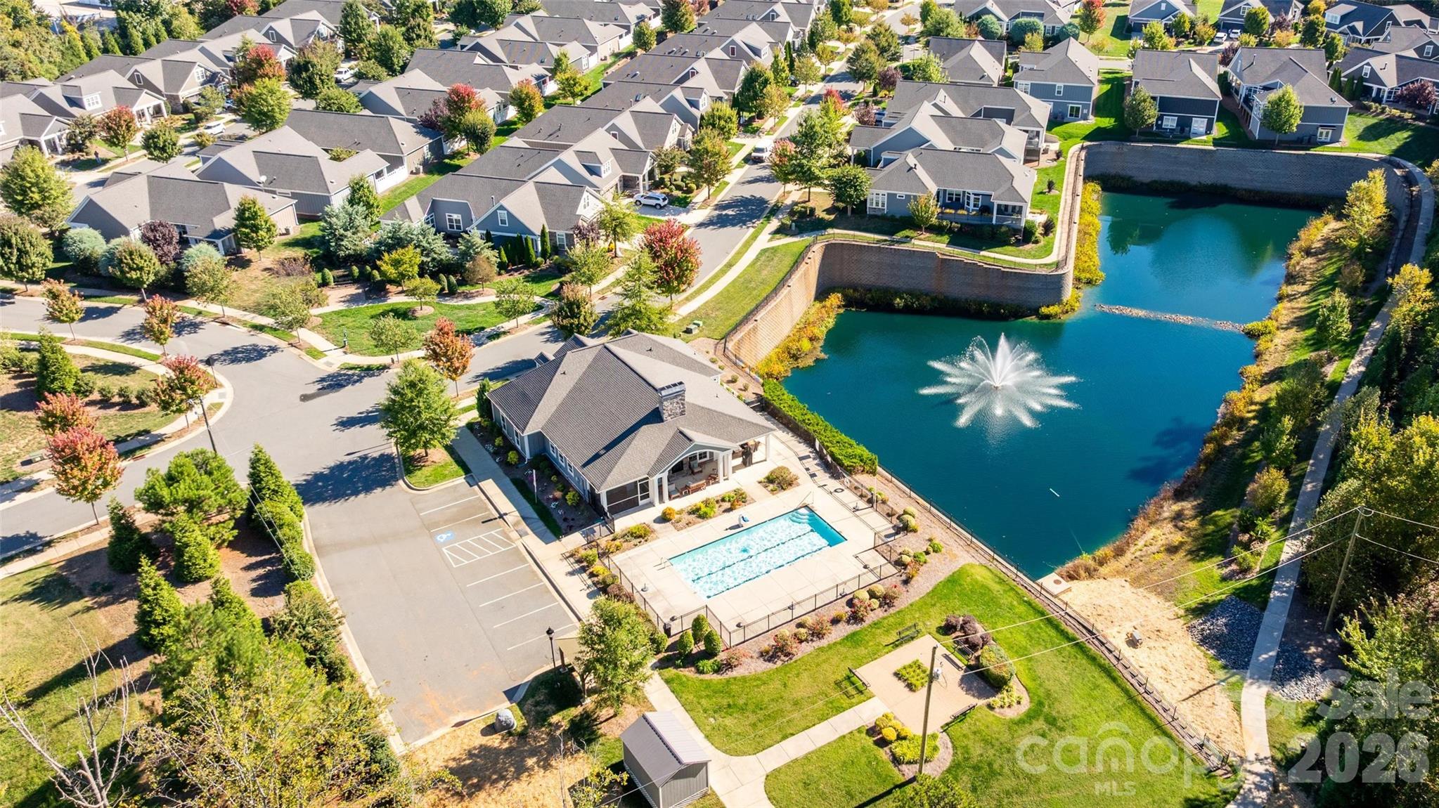 The Courtyards on Lake Norman - Residential