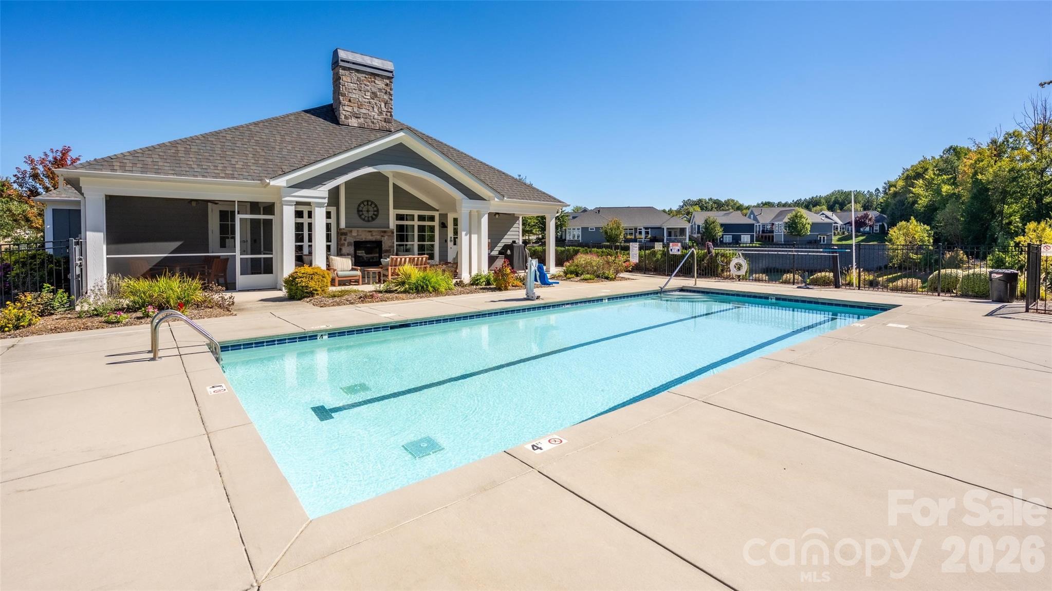 The Courtyards on Lake Norman - Residential