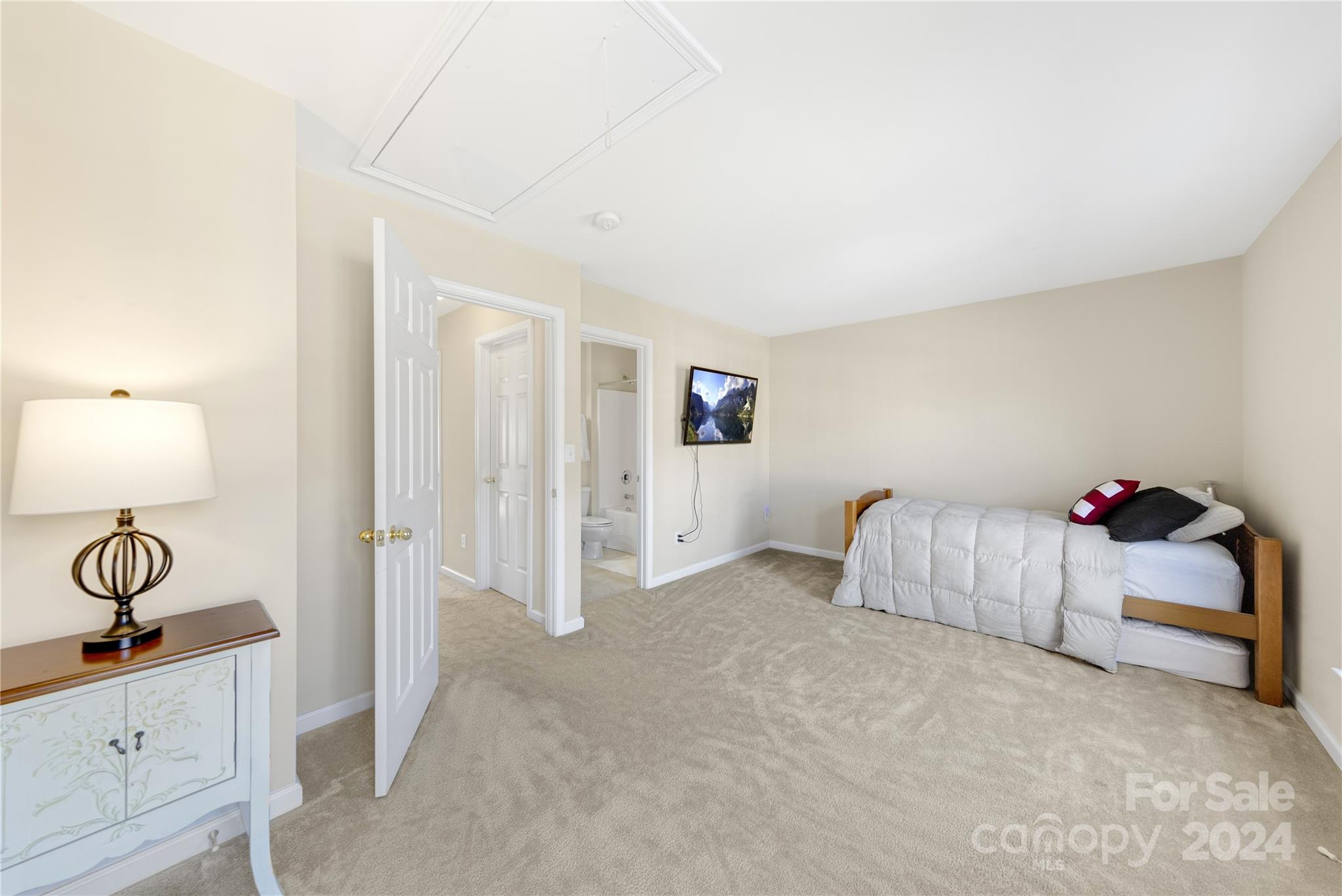 Lake Norman Cove at Jetton - Residential