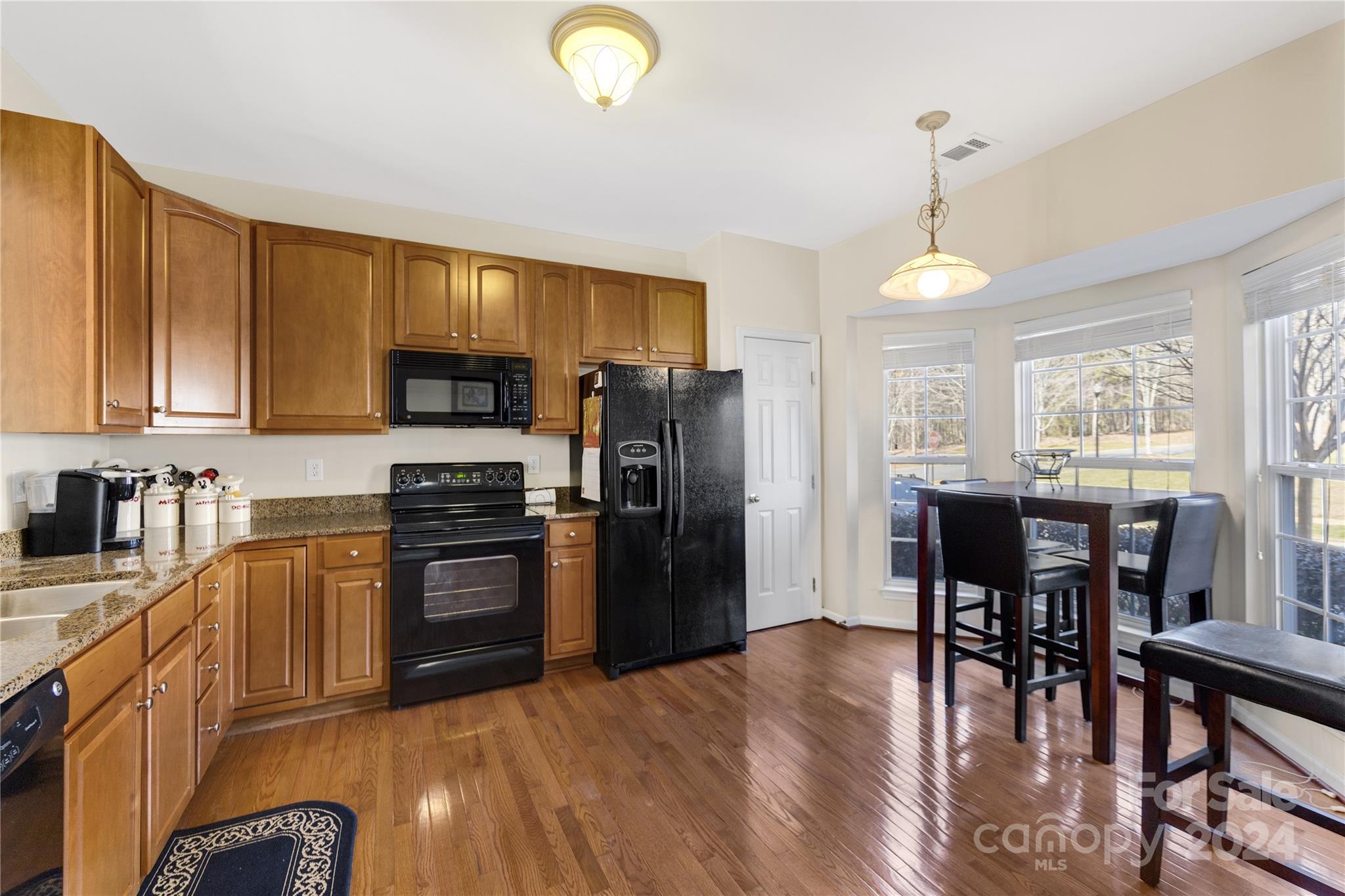 Lake Norman Cove at Jetton - Residential