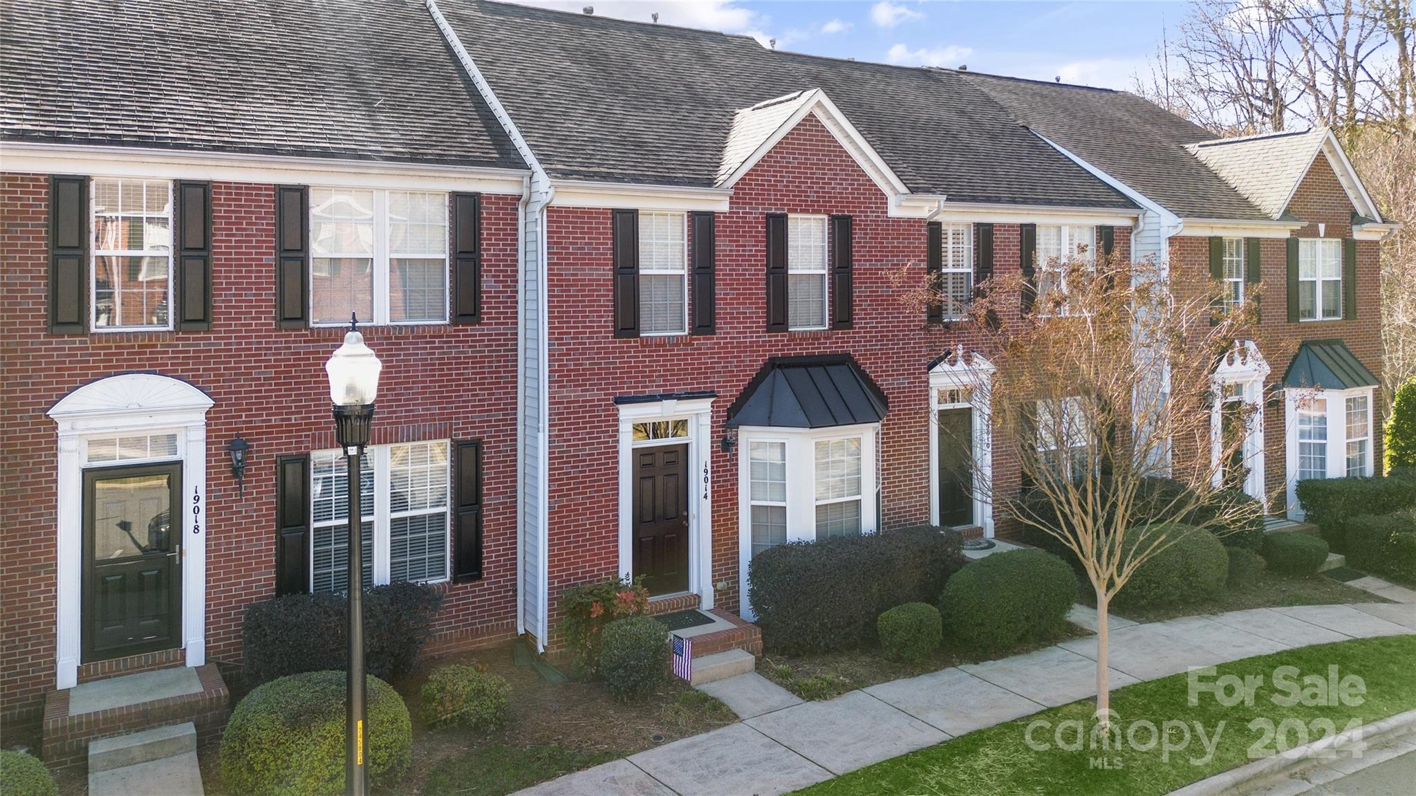 Lake Norman Cove at Jetton - Residential