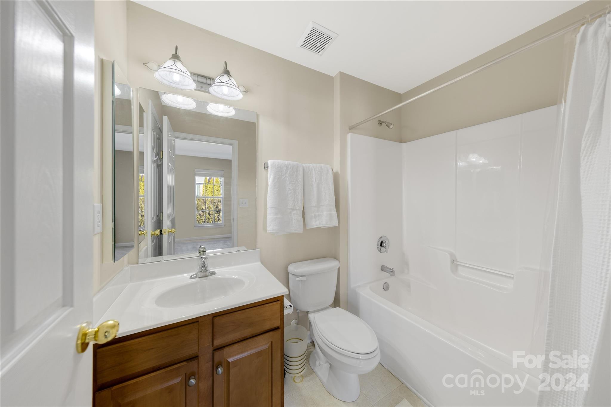 Lake Norman Cove at Jetton - Residential