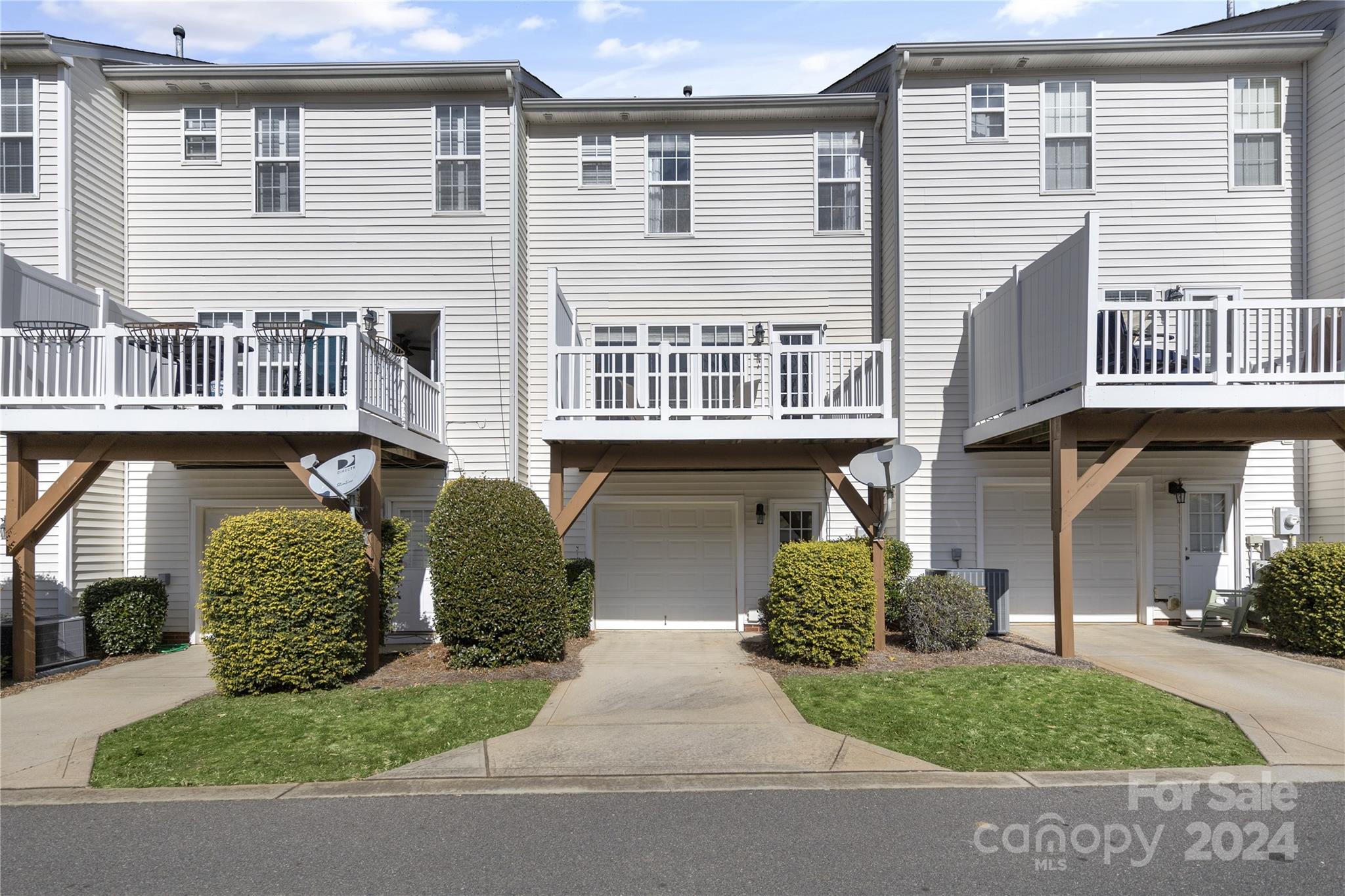 Lake Norman Cove at Jetton - Residential