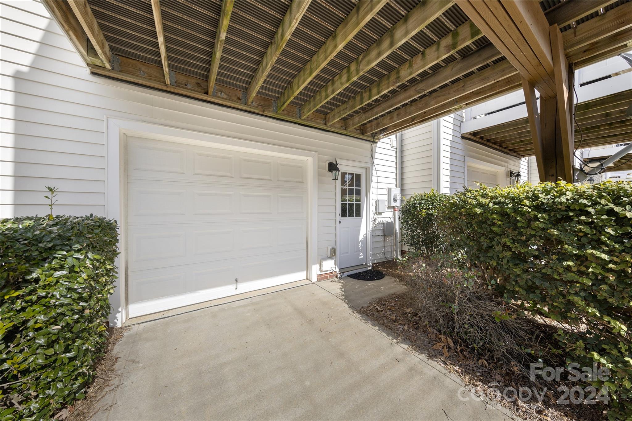 Lake Norman Cove at Jetton - Residential