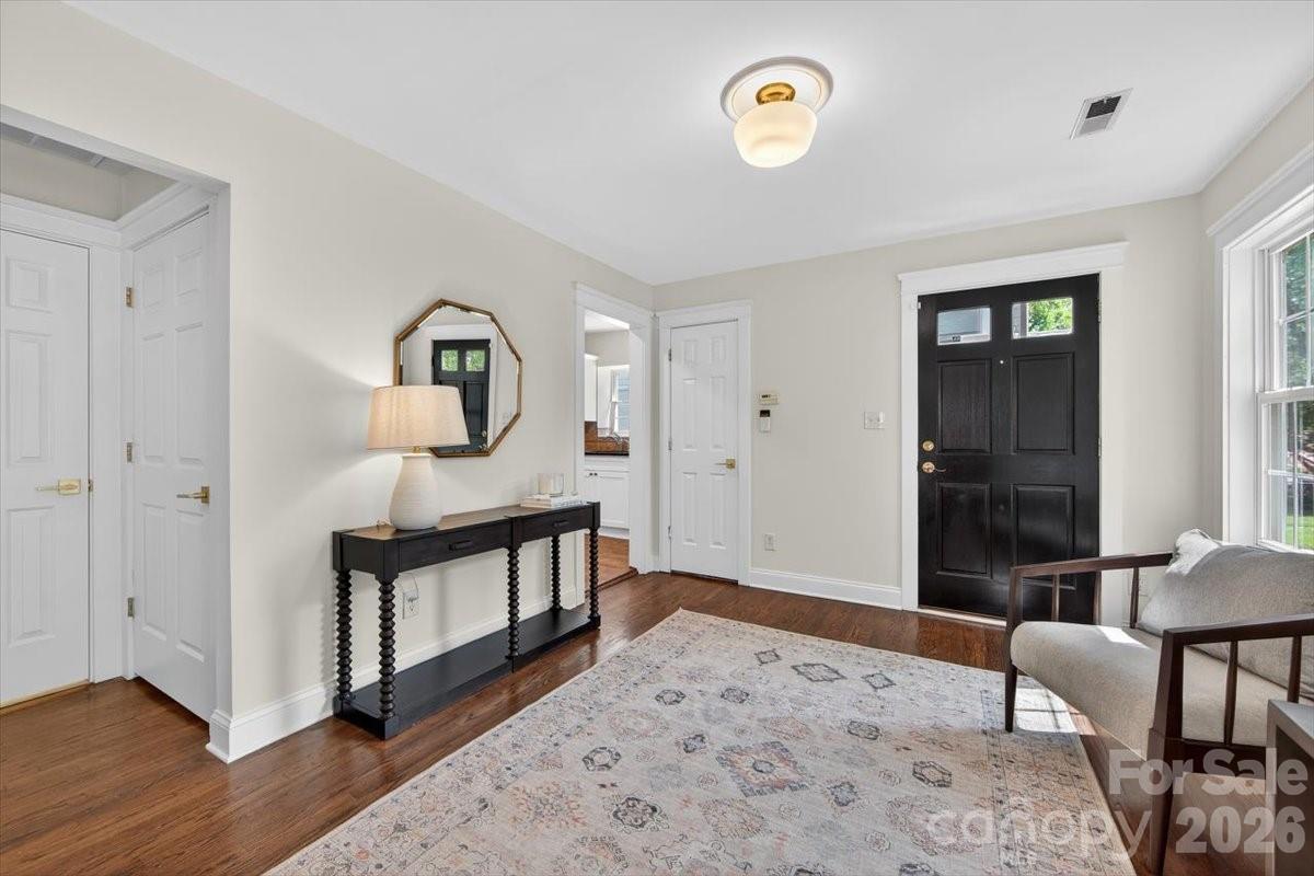 2419 Chesterfield Avenue