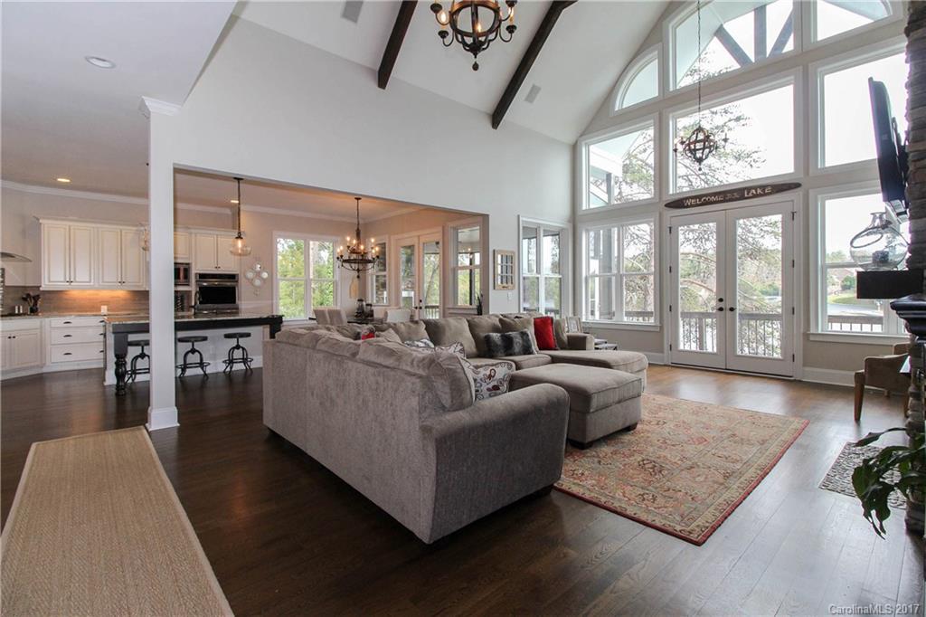 Lake Shore - Residential