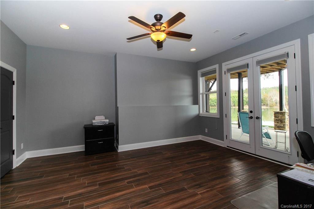 Lake Shore - Residential