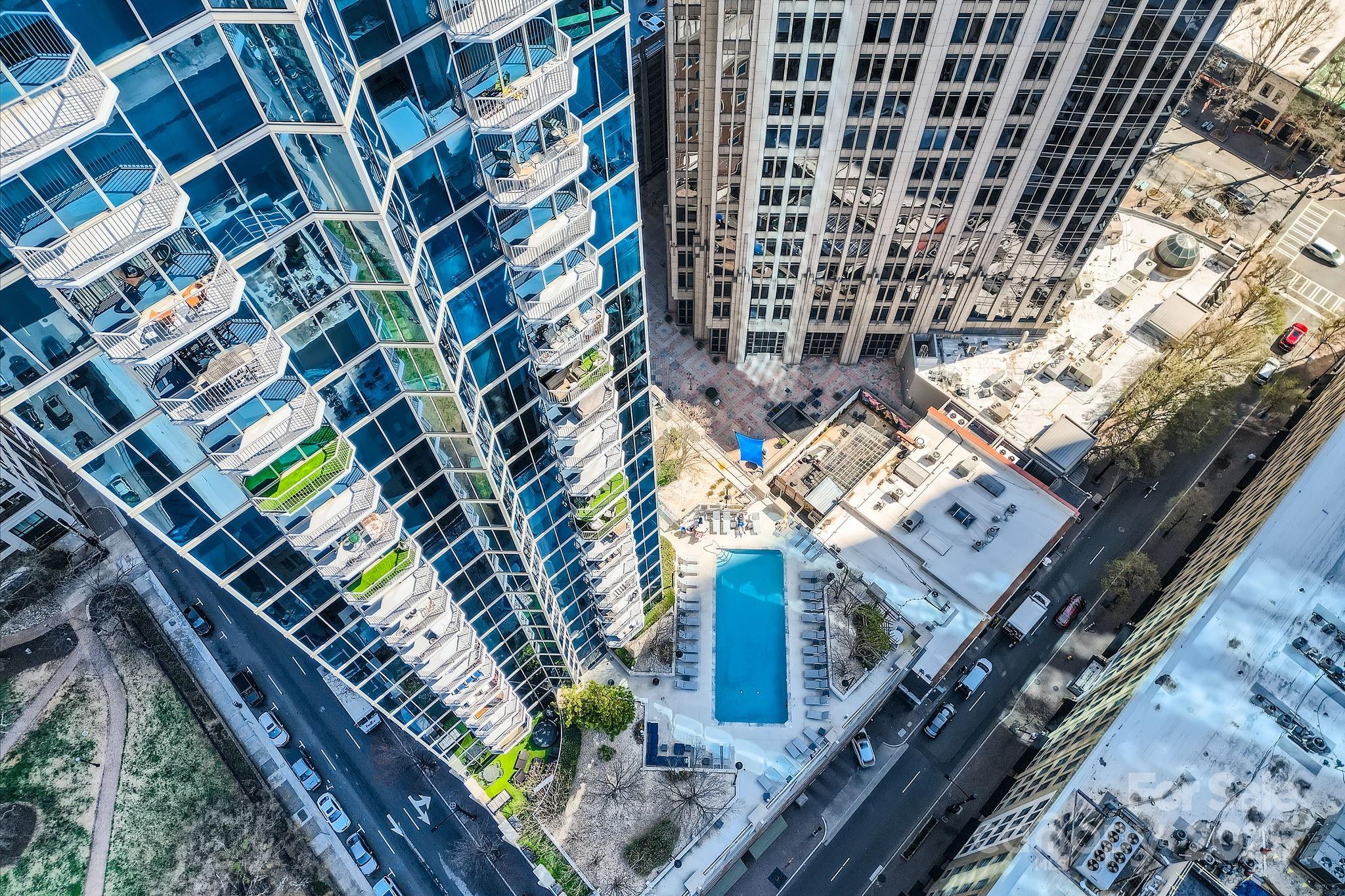 210 N Church Street 1507