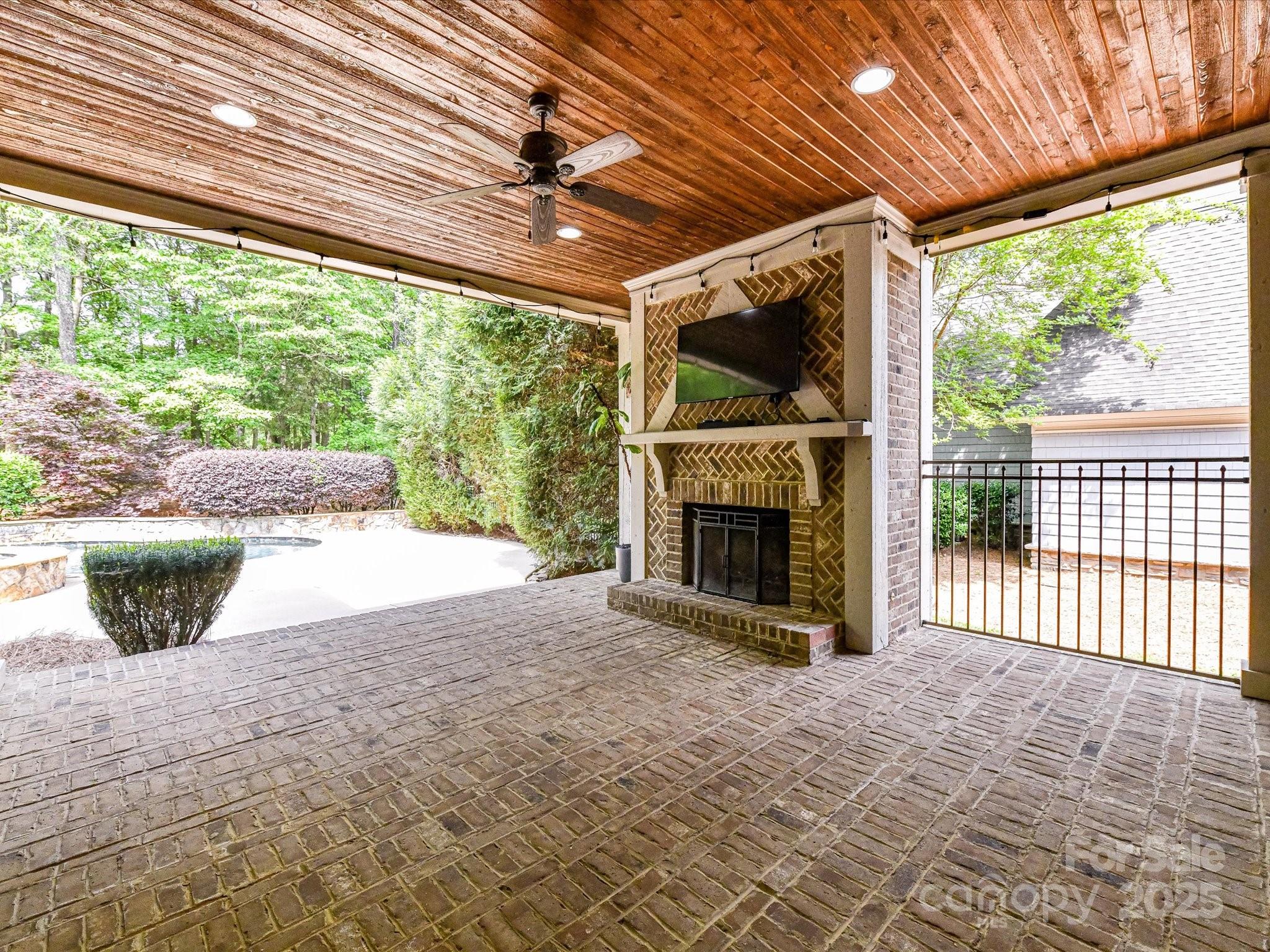 Davidson Wood - Residential