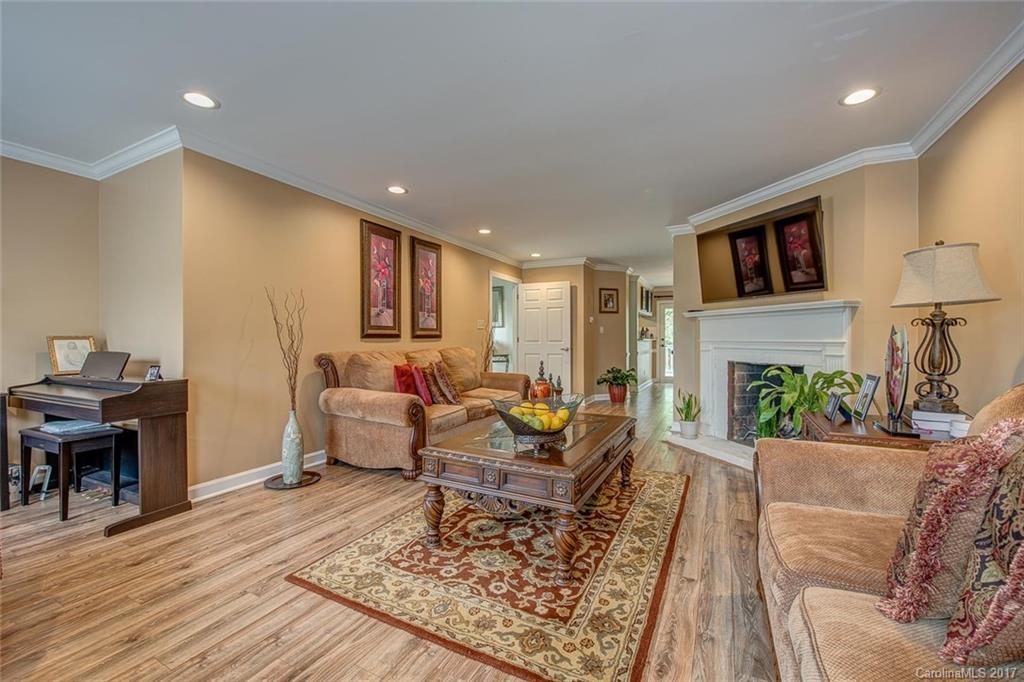 Hudson Oaks - Residential