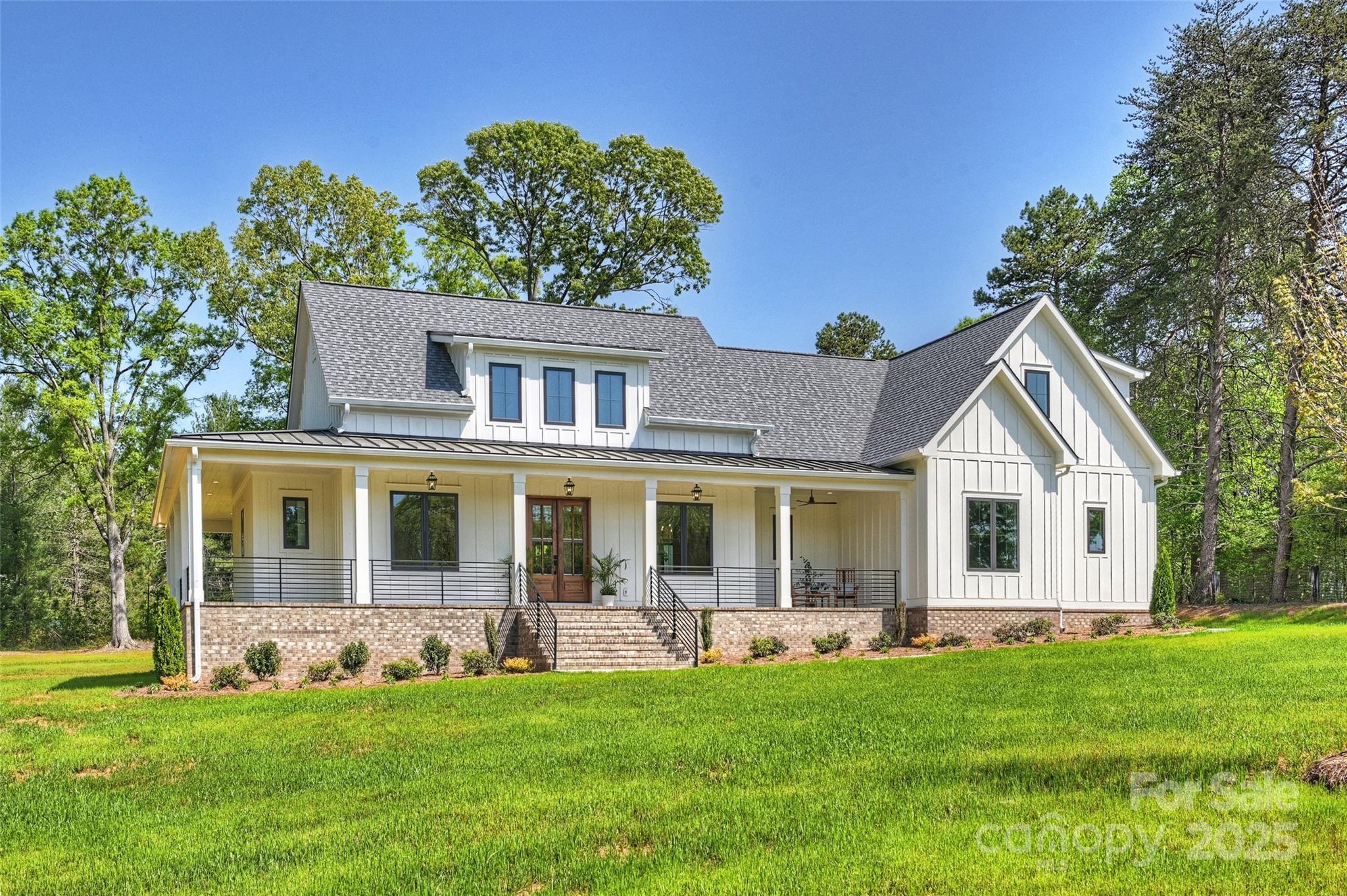 7768 Lynwood Lane