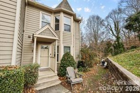 Photo of 13820 Queens Harbor Road, Charlotte, NC 28278 (MLS # 4361766)