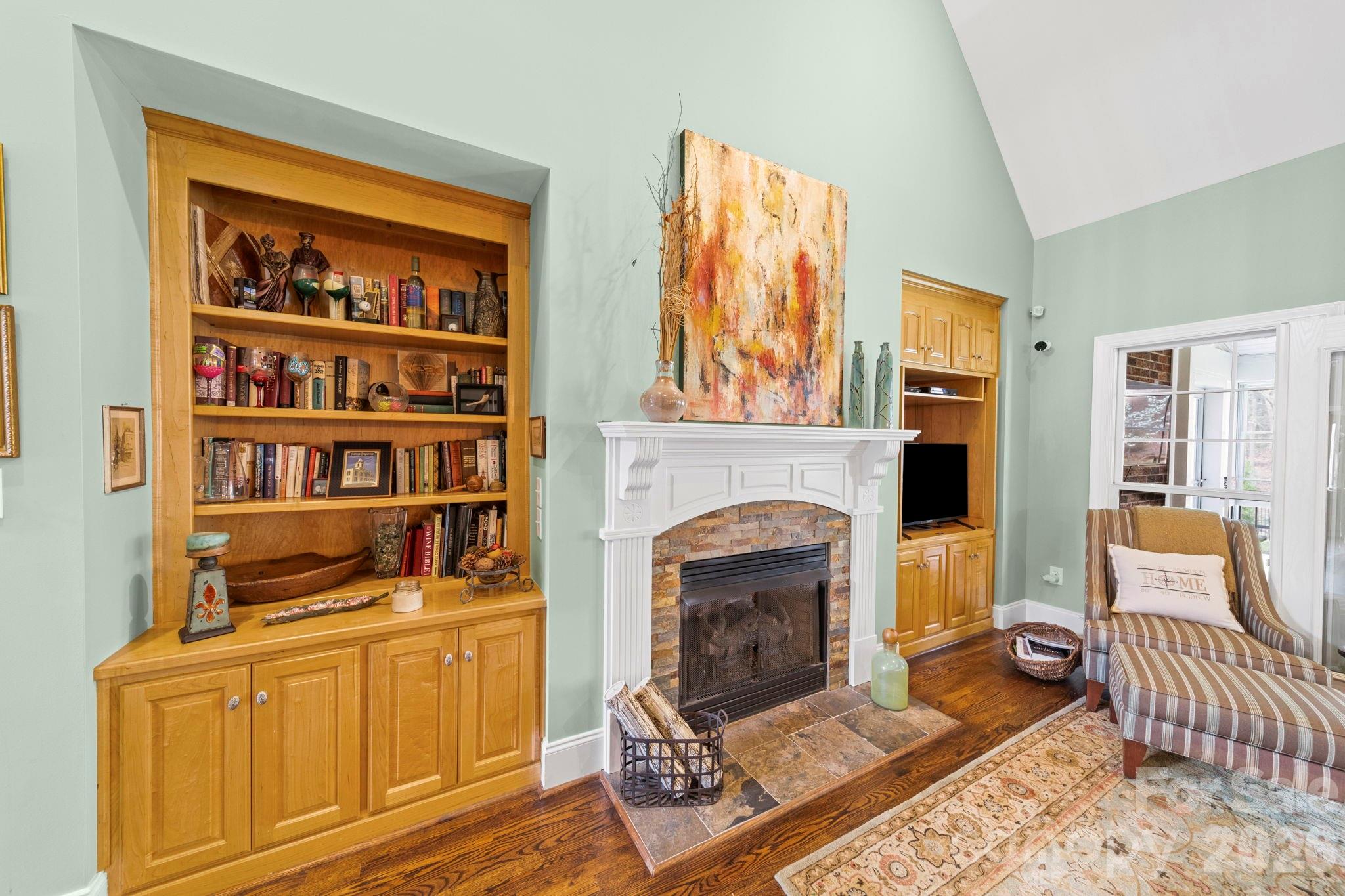 Country Road - Residential