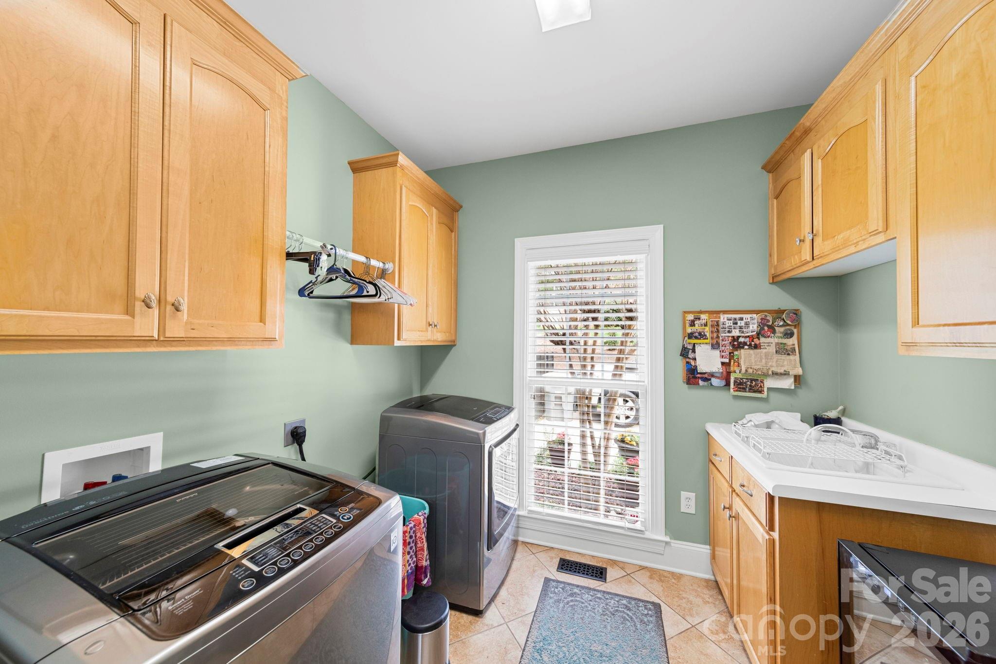 Country Road - Residential