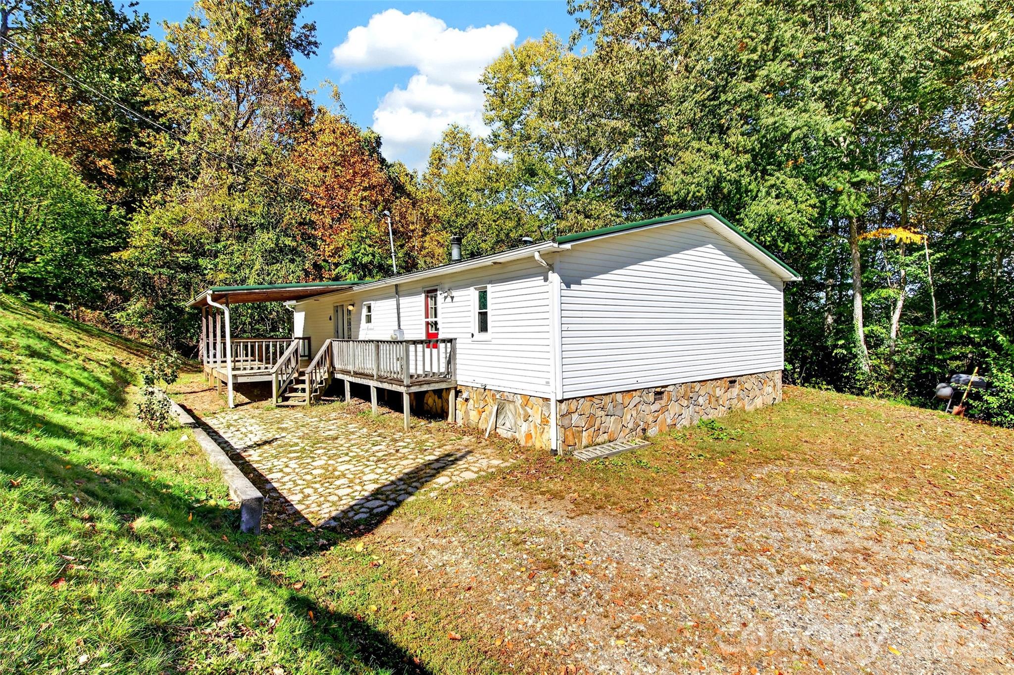 1685 Arbuckle Road