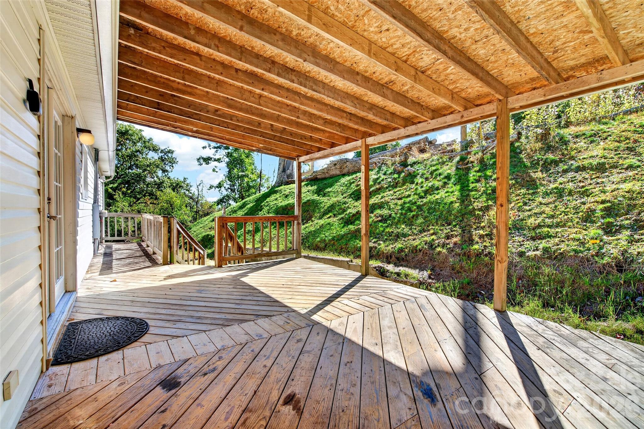 1685 Arbuckle Road