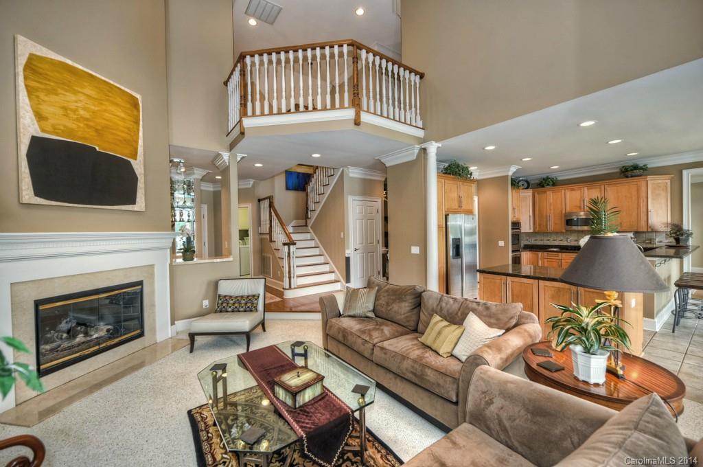 The Peninsula - Residential