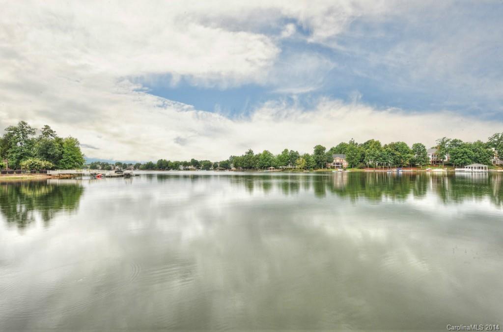 The Peninsula - Residential