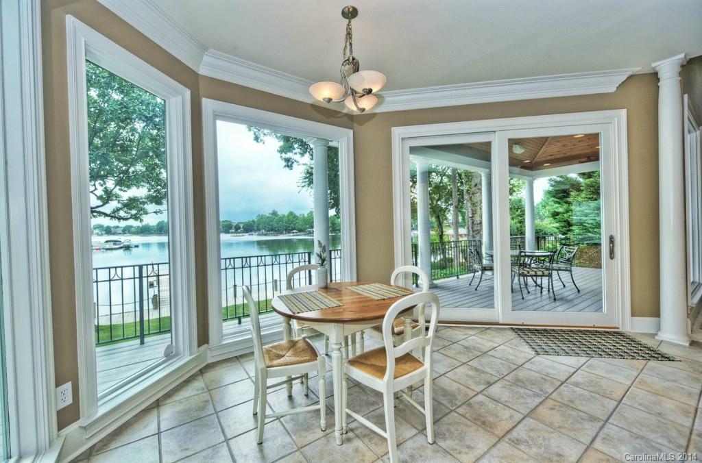 The Peninsula - Residential