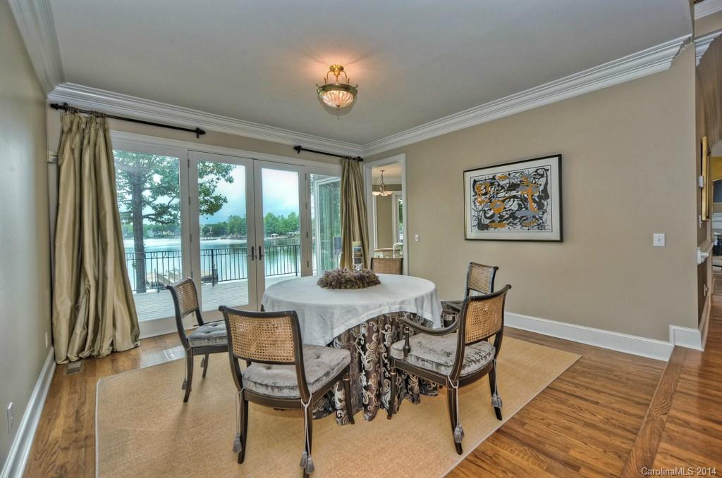 The Peninsula - Residential