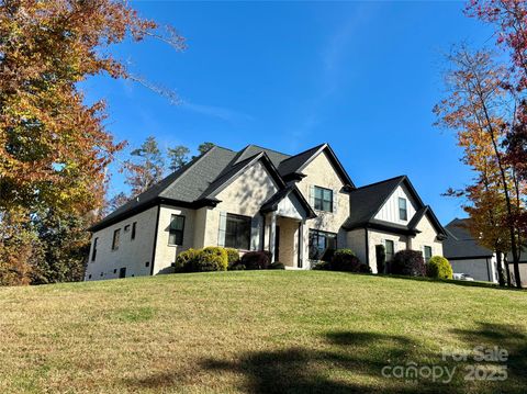 108 41st Avenue NW Hickory NC 28601