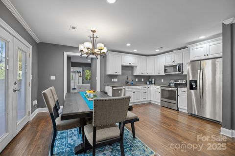 1501 Herrin Avenue Charlotte NC 28205