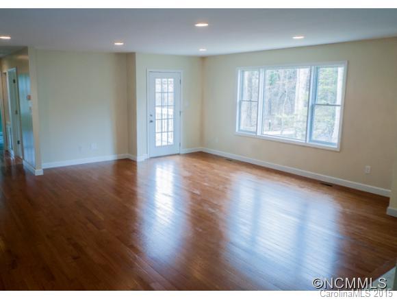 Royal Pines - Residential