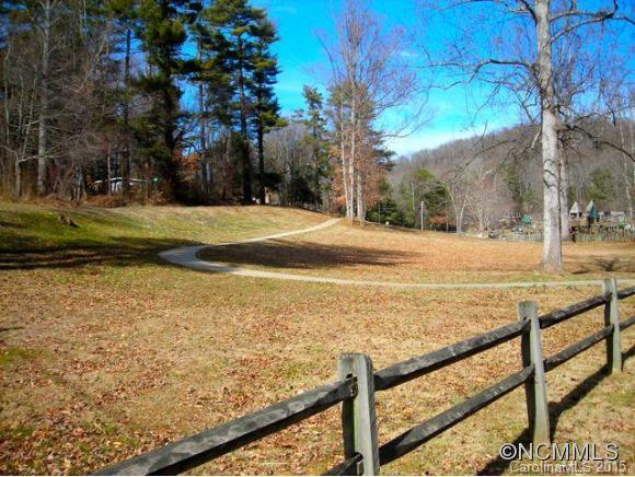 Royal Pines - Residential