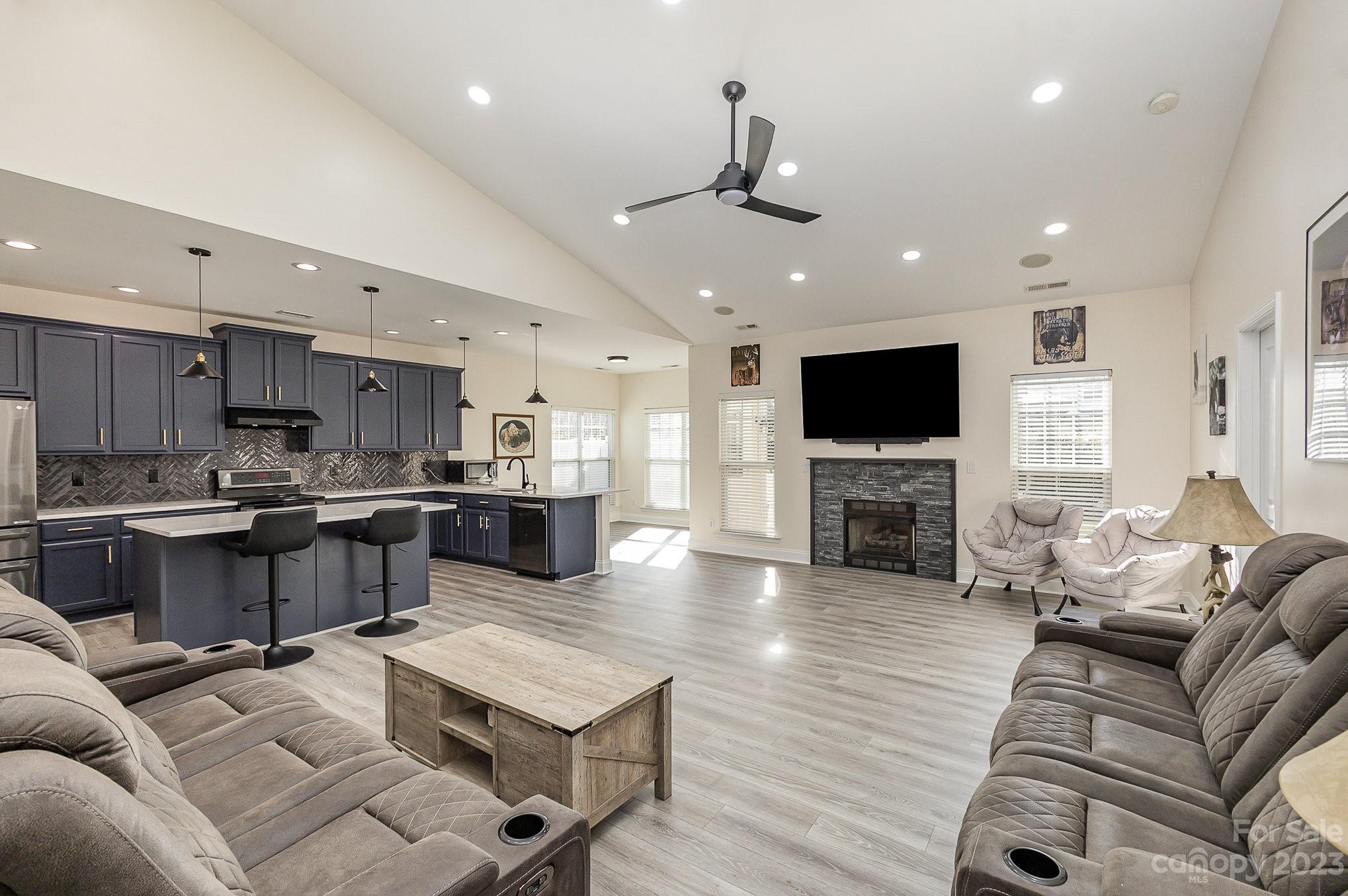 Taylor Glenn - Residential