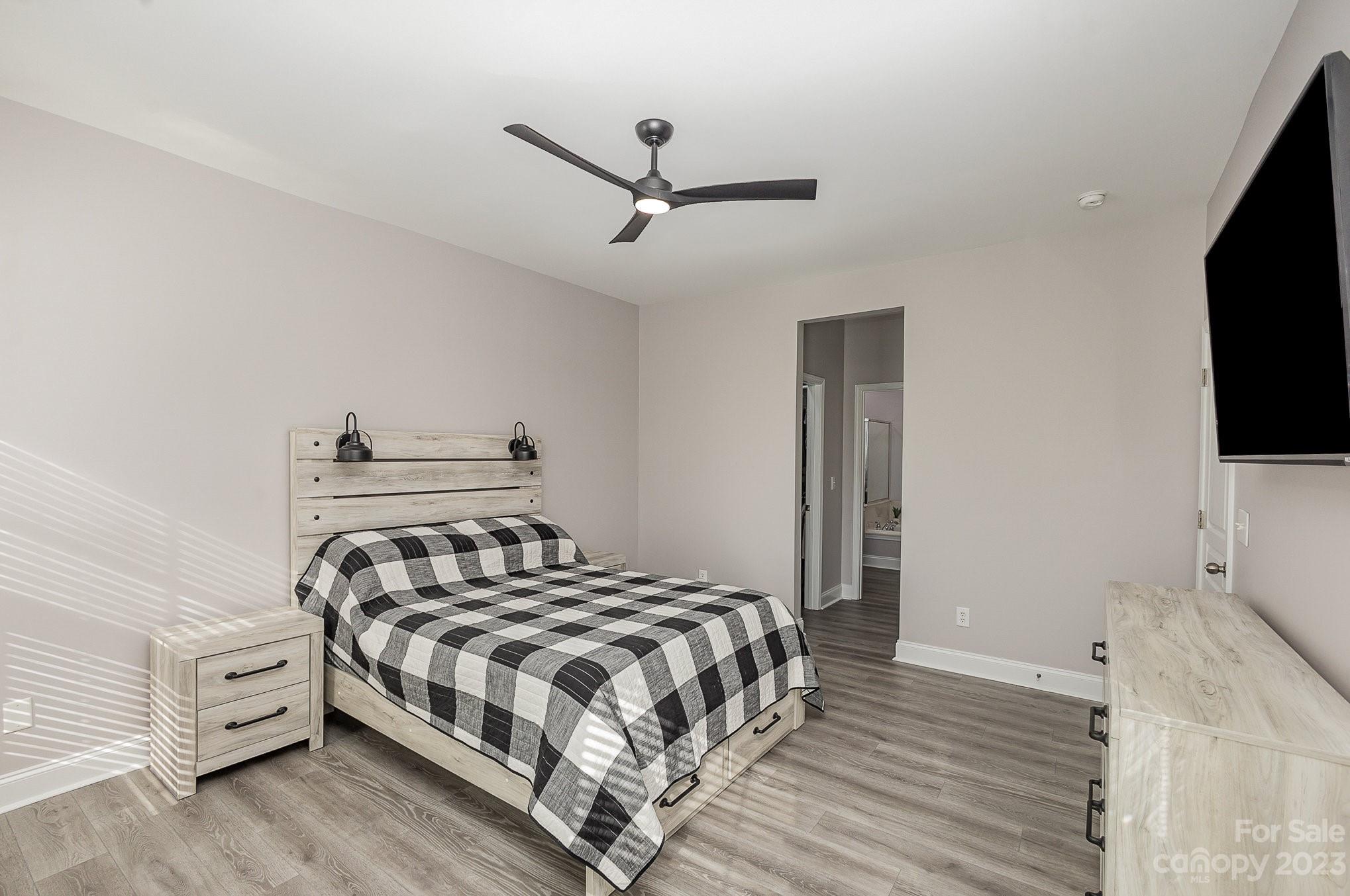 Taylor Glenn - Residential