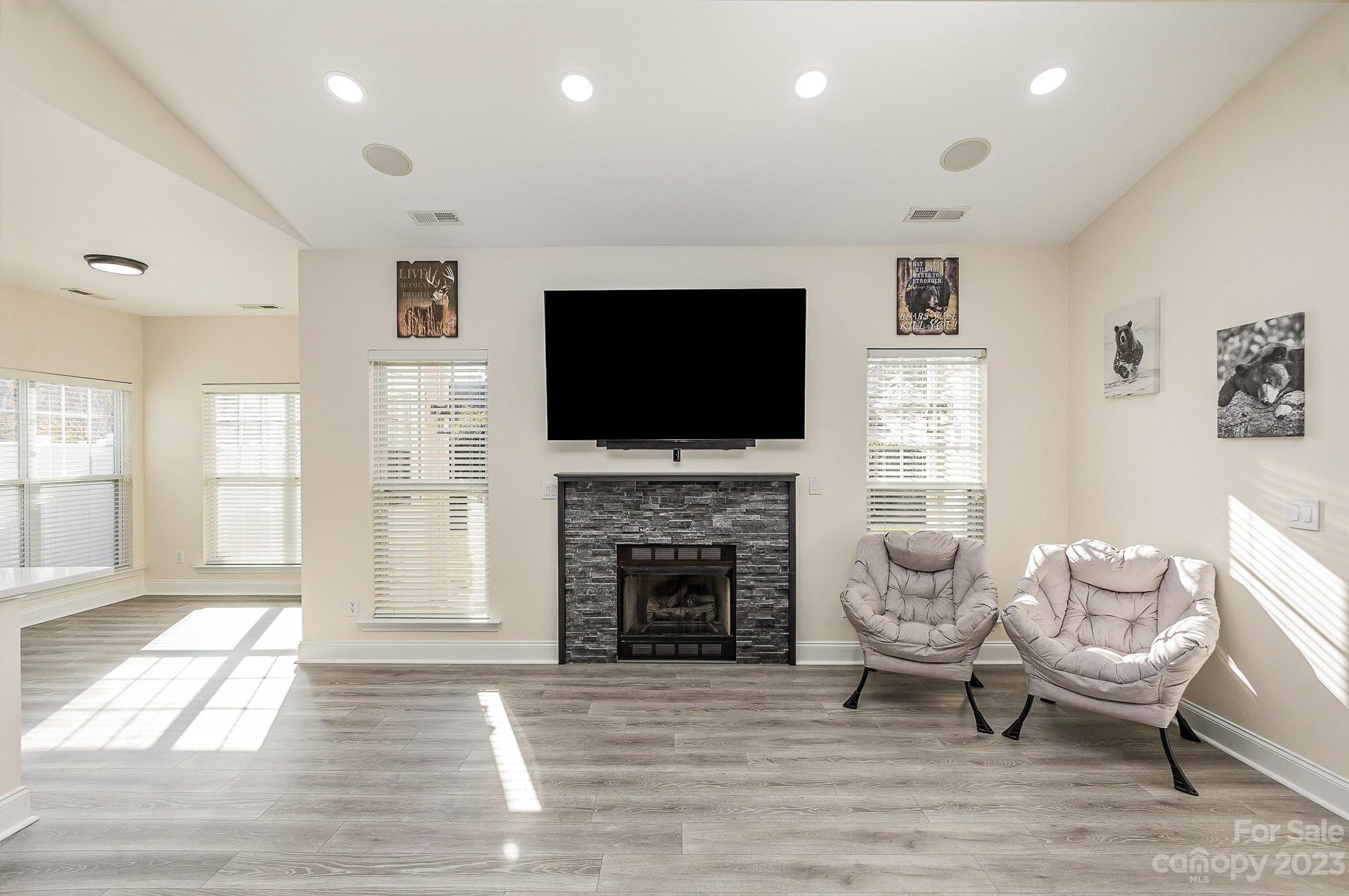 Taylor Glenn - Residential