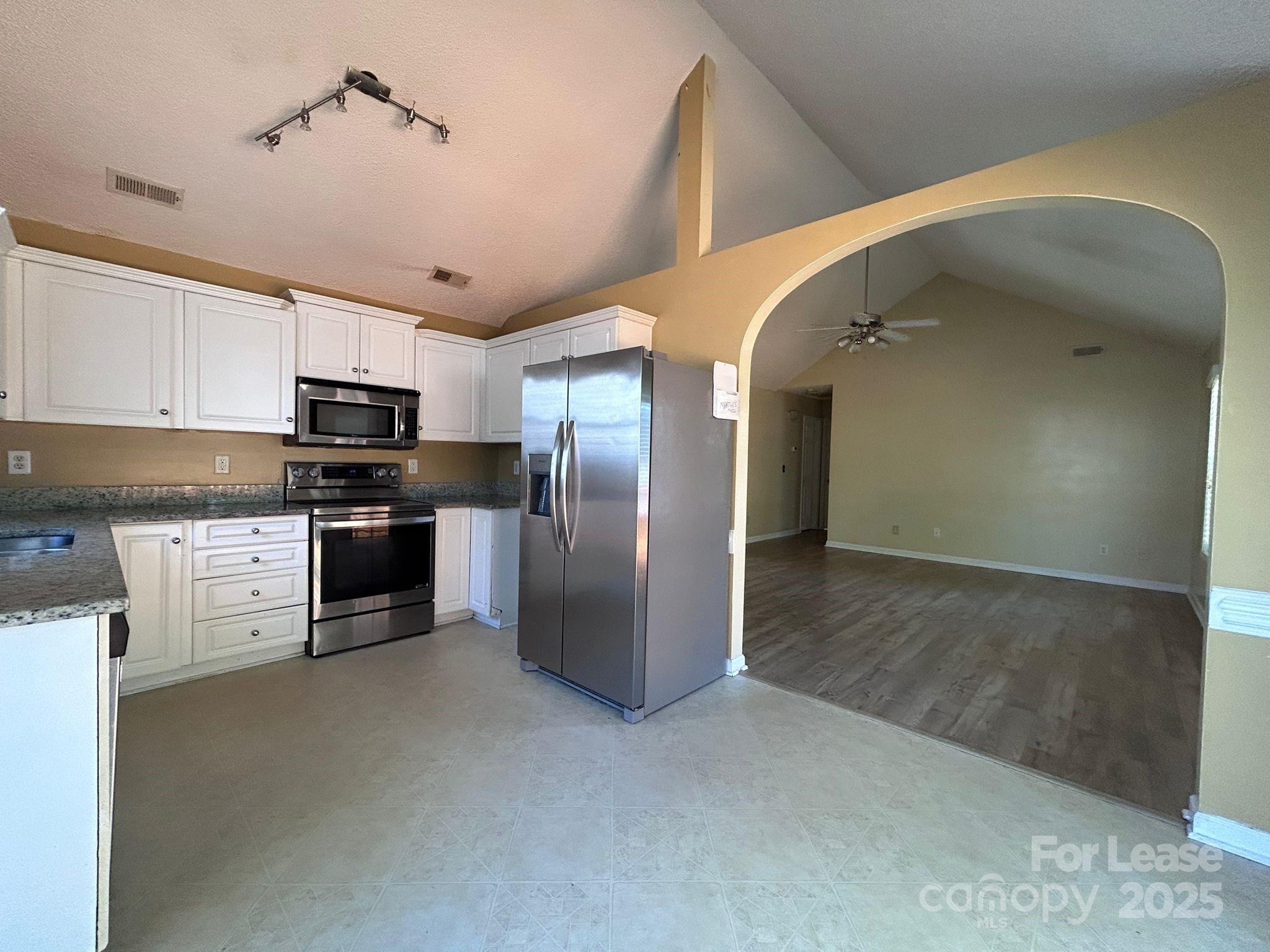 Steele Meadows - Residential Lease