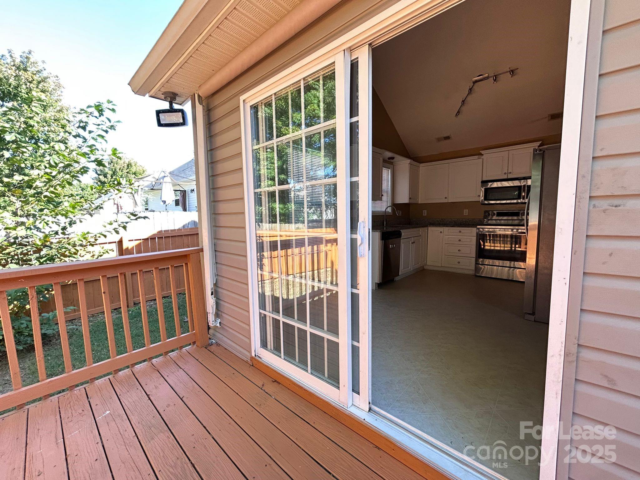 Steele Meadows - Residential Lease