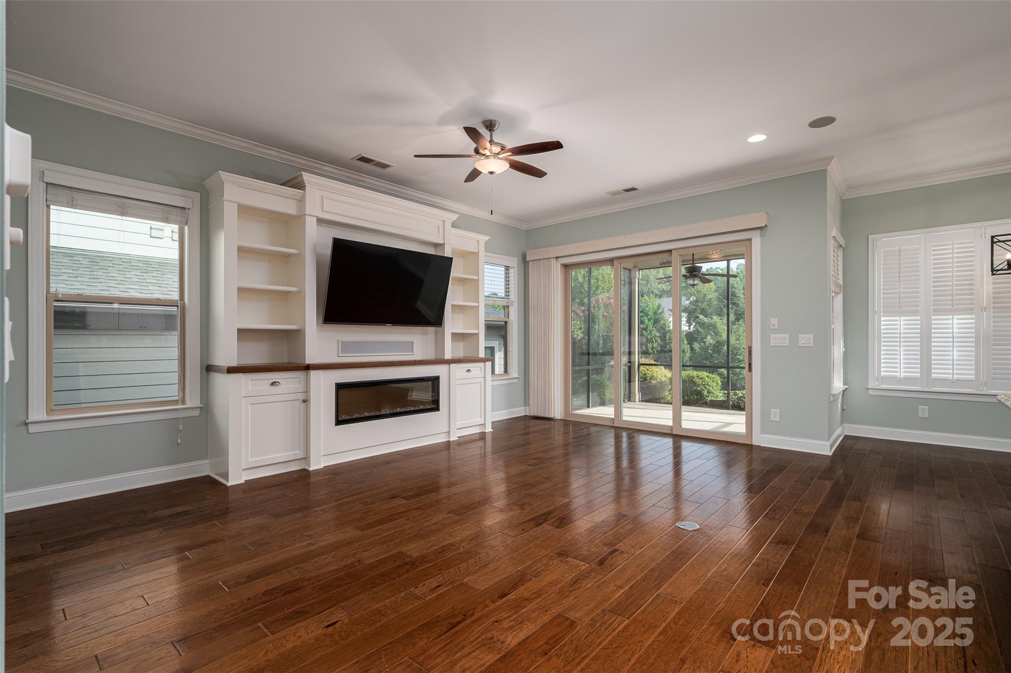 1243 Greenland Drive