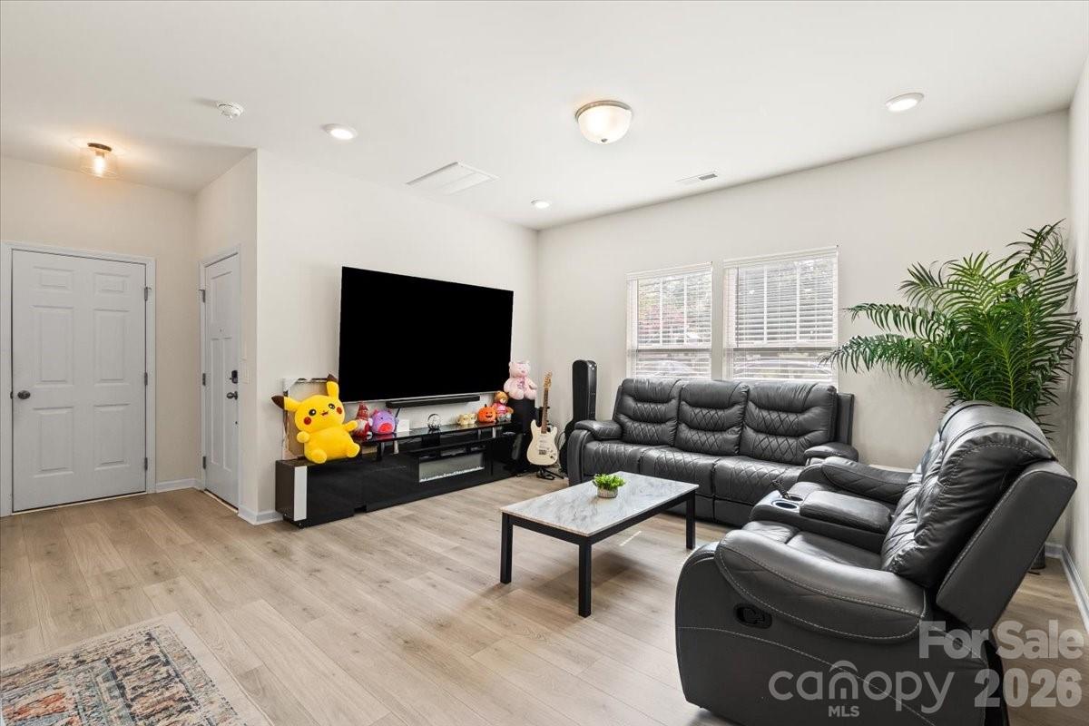 4627 Shattalon Drive