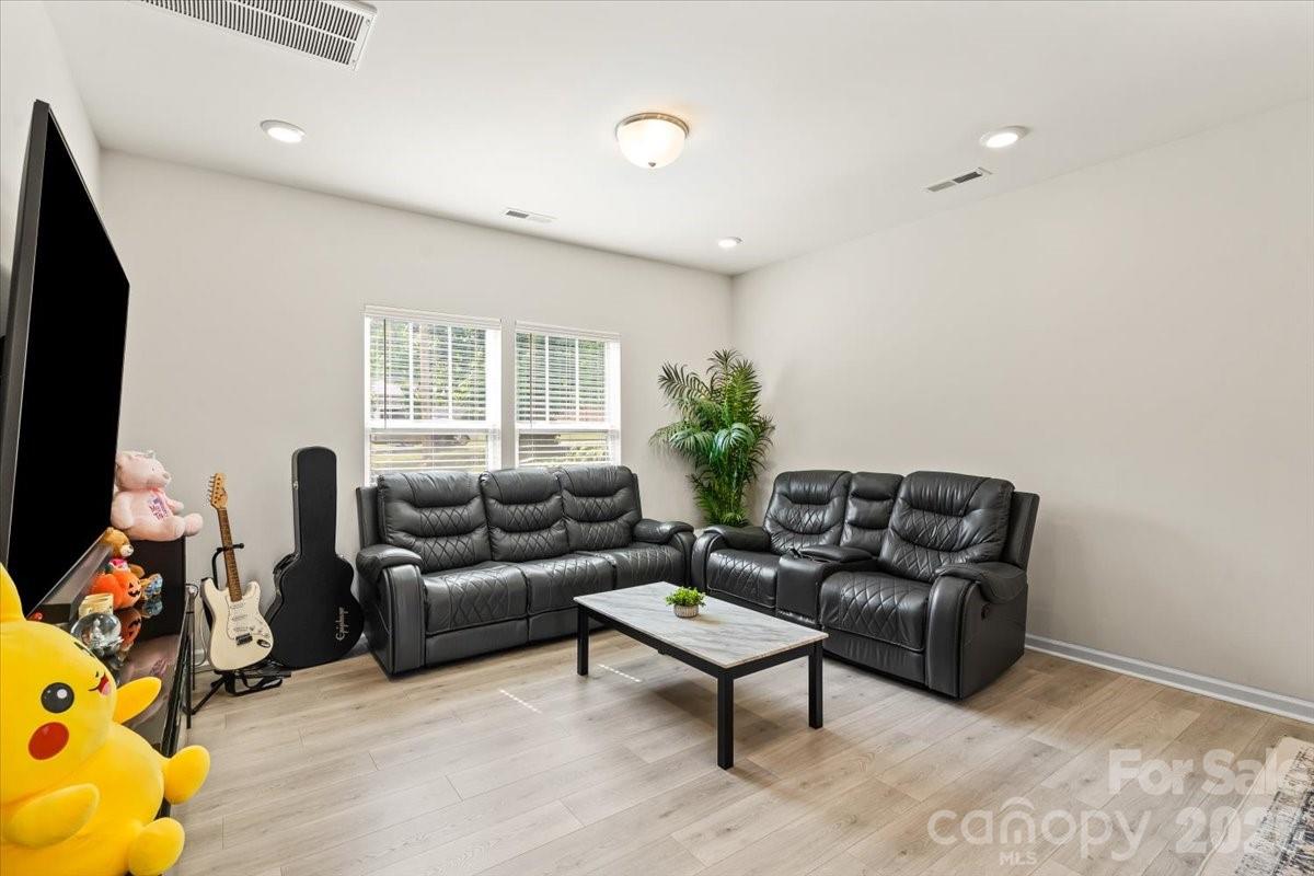 4627 Shattalon Drive