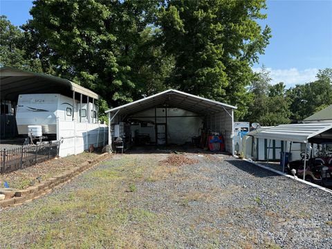 Photo of 146 Sunshine Trail #A164, Mount Gilead, NC 27306 (MLS # 4249212)