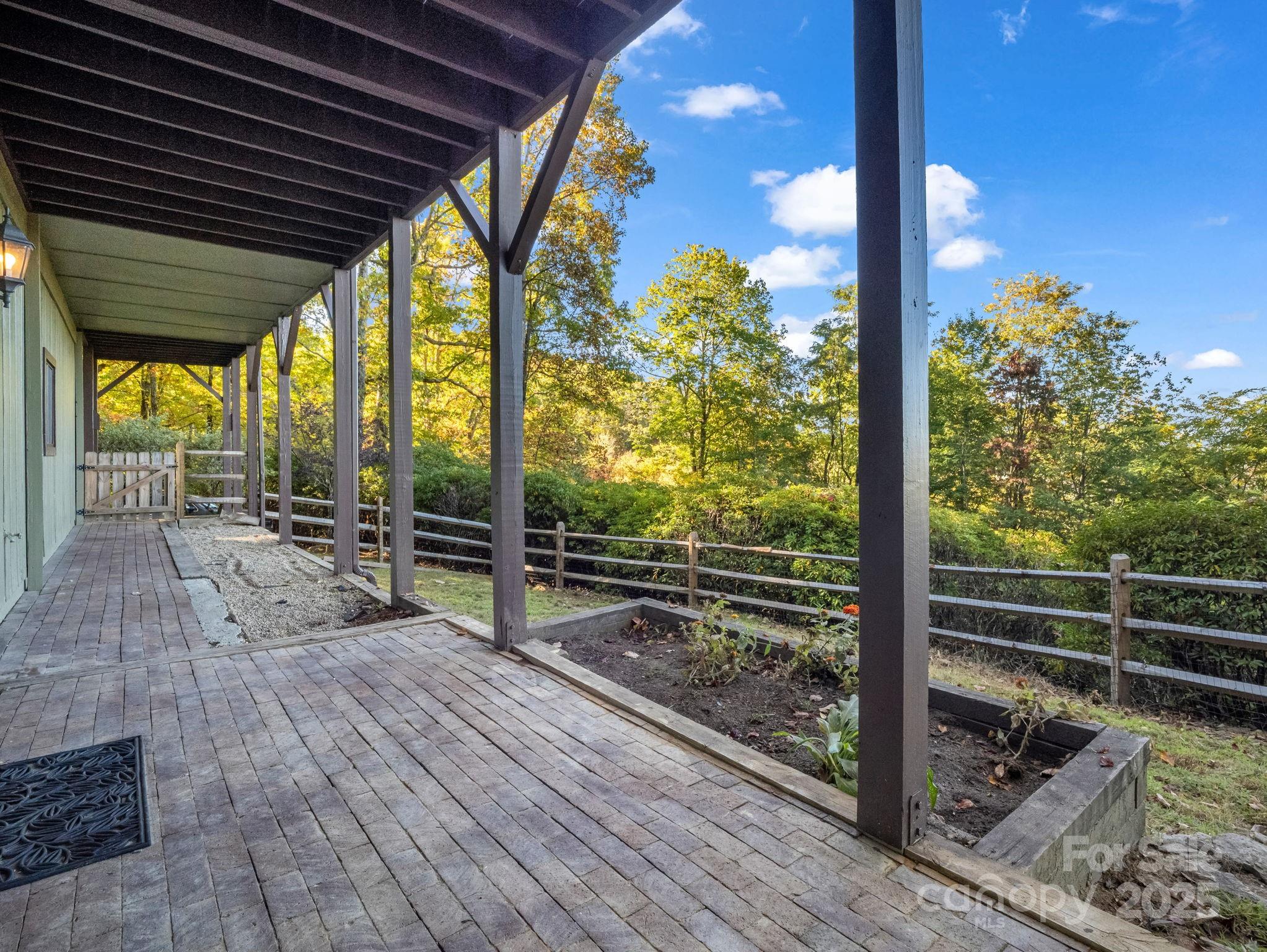 Connestee Falls - Residential