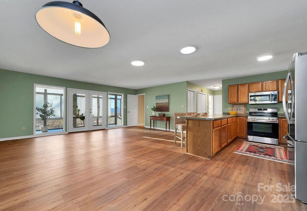 Connestee Falls - Residential