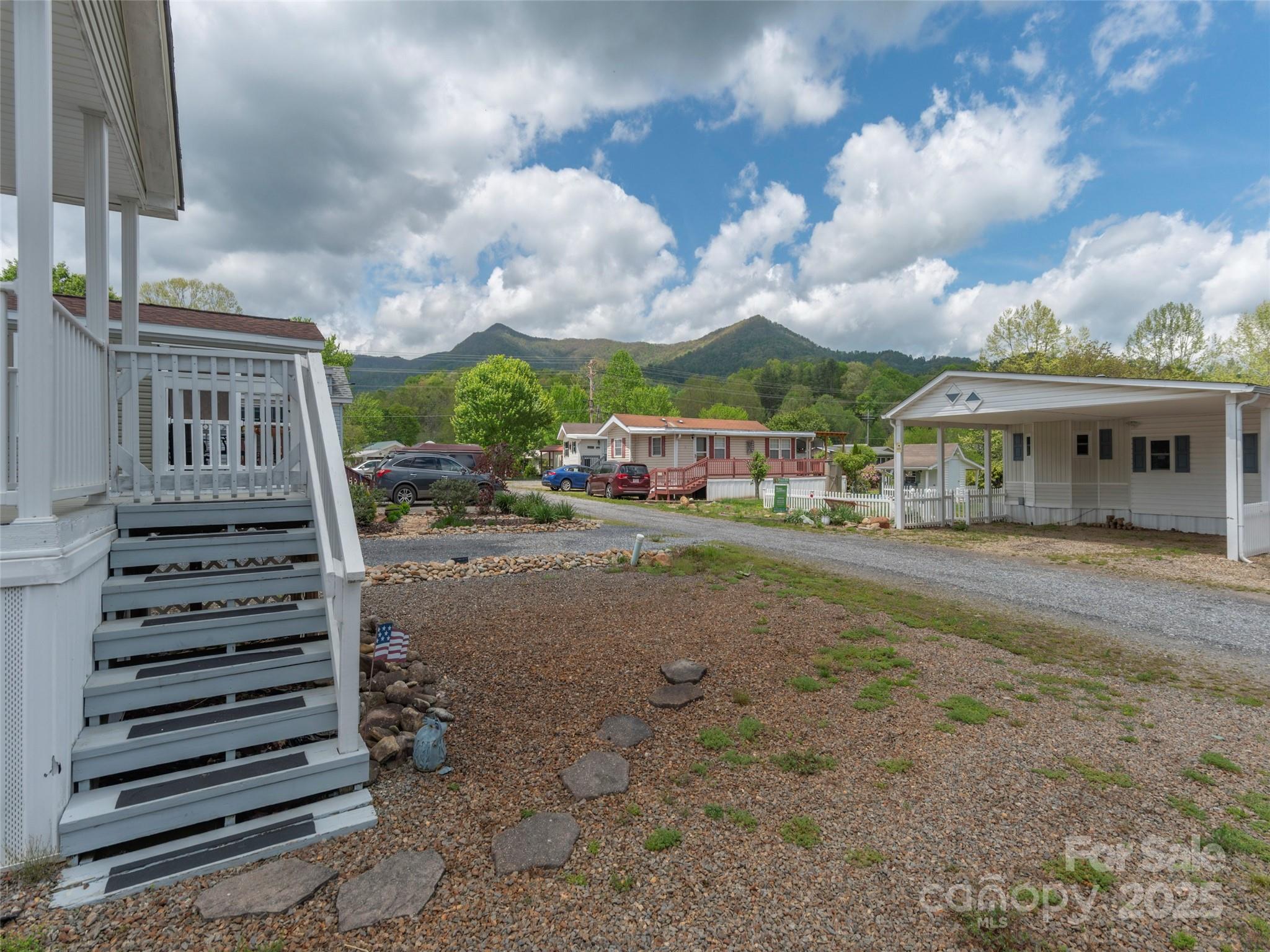 219 Pike Point