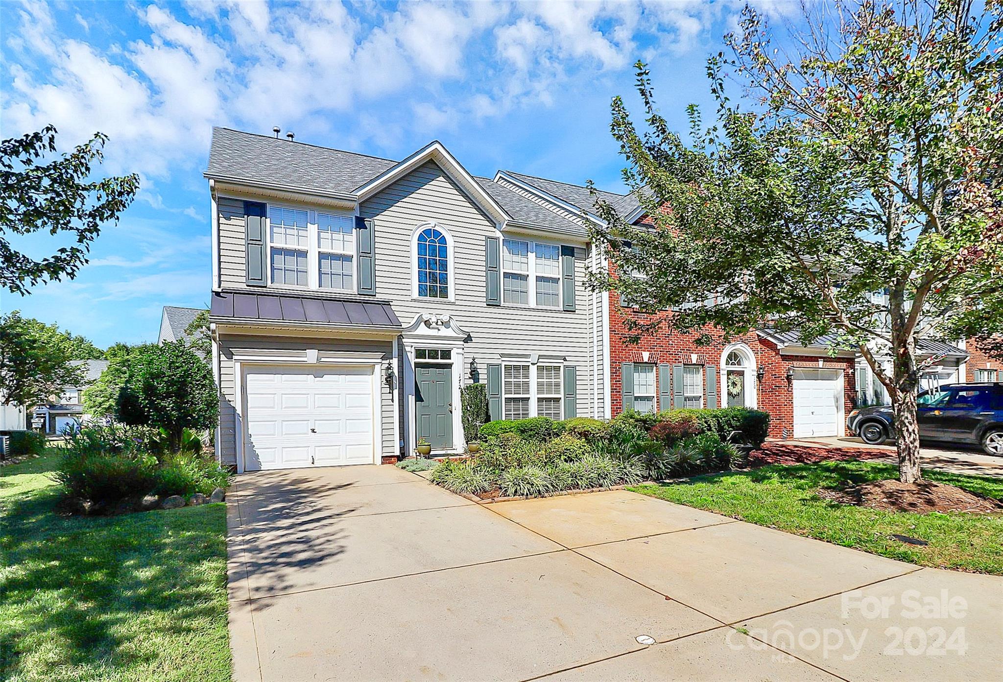 Fairway Townes - Residential