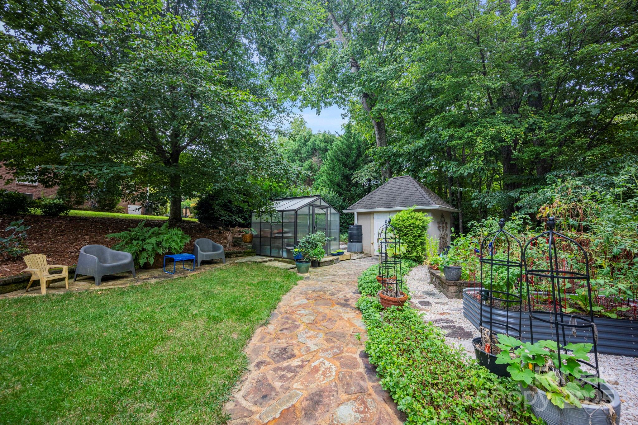 Lake Ridge At Pinsto Forest - Residential