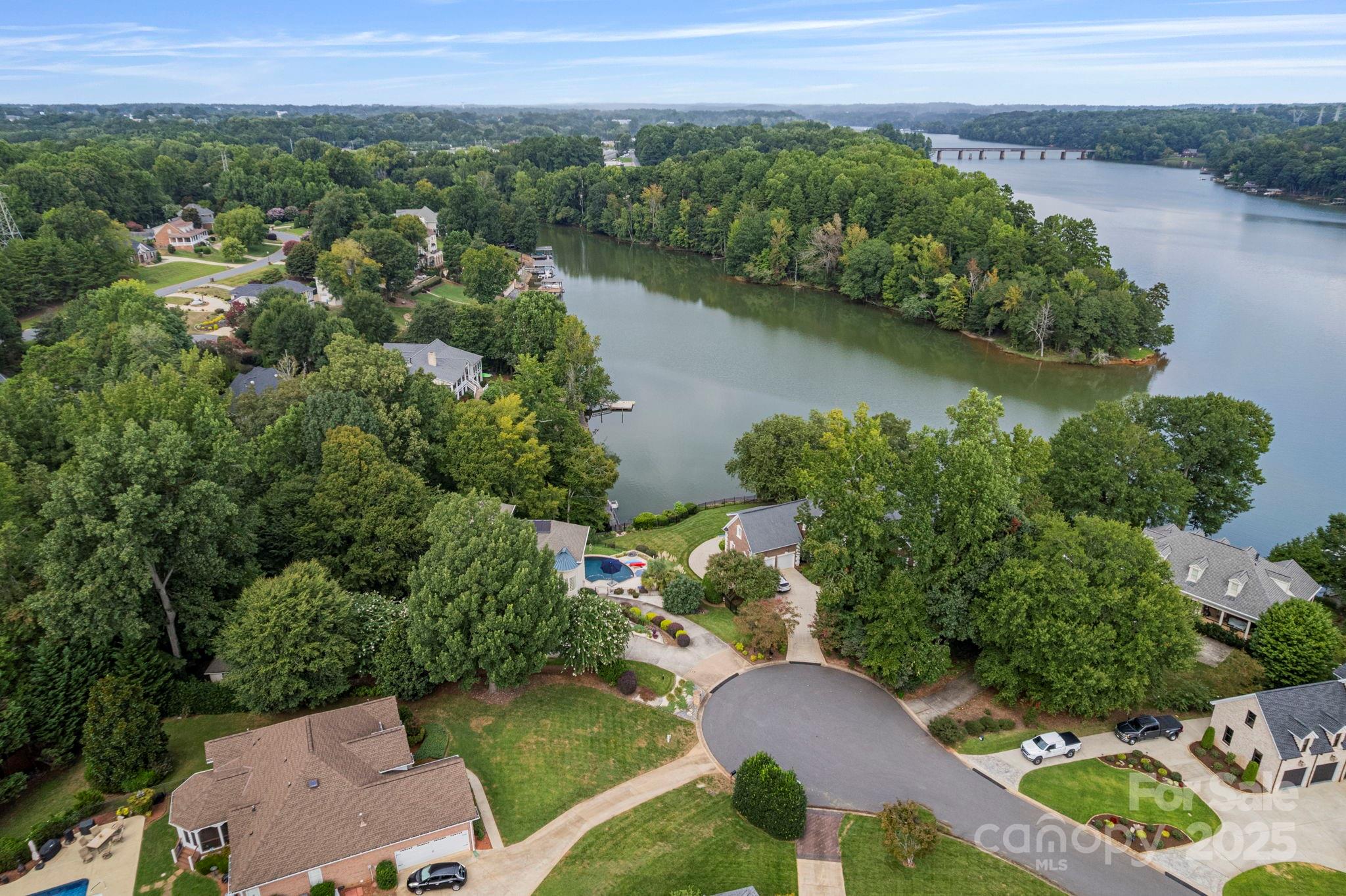 Lake Ridge At Pinsto Forest - Residential