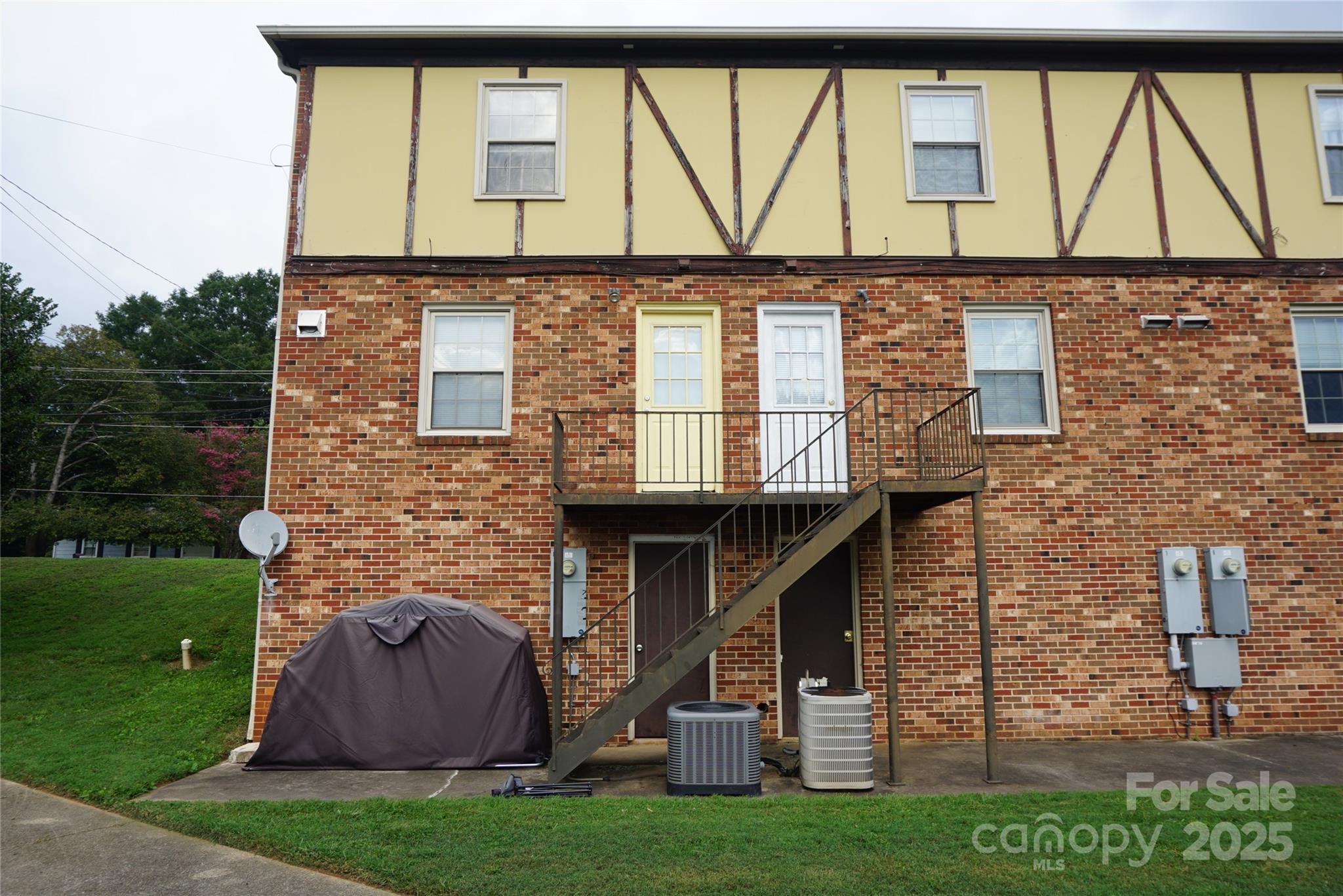 Manor House - Residential